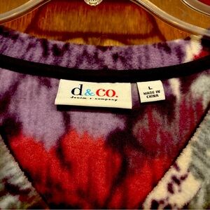 Like new Denim & Co Floral Sweater L